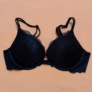 Victoria’s Secret Very Sexy Pushup Bra